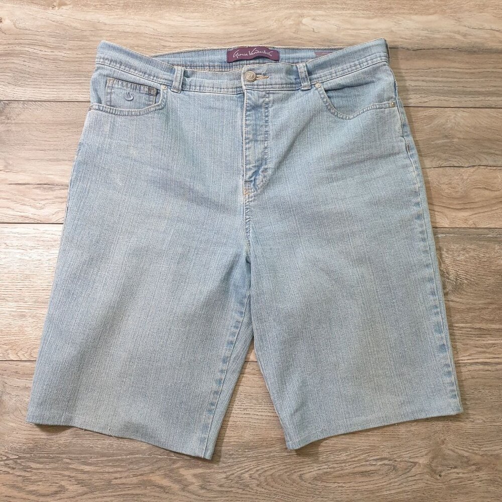 Gloria Vanderbilt Amanda Light Wash Denim Bermuda Shorts Women Size 16 HEMMED